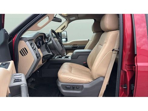 Used 2016 Ford F250 Lariat w/ Lariat Interior Package image 10