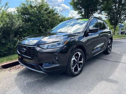 Used 2023 Ford Escape ST-Line Select w/ Tech Pack #2 AWD/4WD image 4