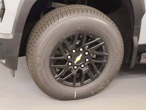 New 2026 Chevrolet Silverado EV LT image 7