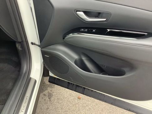 Used 2025 Hyundai Tucson Limited image 23