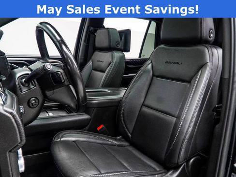 Used 2021 GMC Yukon Denali w/ Denali Premium Package AWD/4WD image 47
