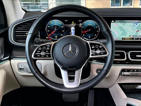 Used 2023 Mercedes-Benz GLE 350 4MATIC w/ Premium Package image 6