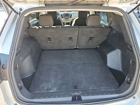 Used 2021 Chevrolet Equinox LS w/ LS Convenience Package image 32