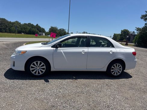 Used 2013 Toyota Corolla LE FWD image 5