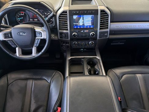 Used 2020 Ford F250 Platinum w/ FX4 Off-Road Package AWD/4WD image 15