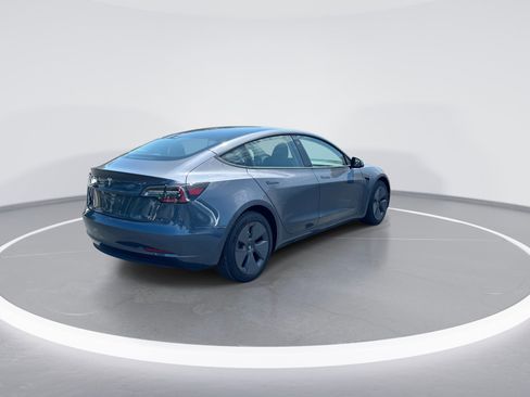 Used 2023 Tesla Model 3 Standard Range RWD image 9