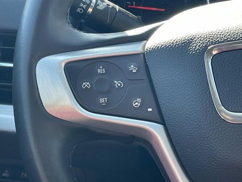 Used 2023 GMC Terrain SLT w/ Tech Package image 27