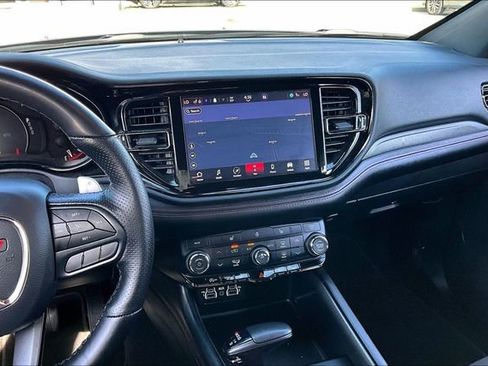 Used 2025 Dodge Durango GT AWD/4WD image 9