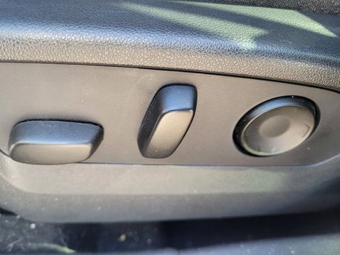 Used 2021 Buick Envision Essence w/ Sport Touring Package FWD image 20