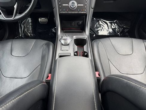 Used 2017 Ford Fusion Titanium FWD image 12