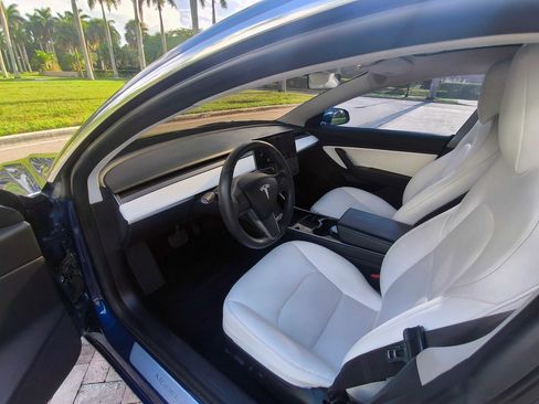 Used 2019 Tesla Model 3 RWD image 6