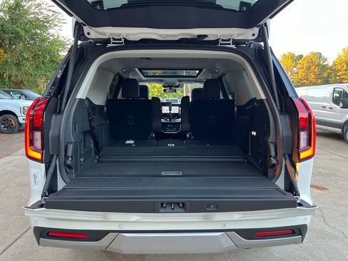 New 2025 Ford Expedition Platinum w/ Platinum Ultimate Package image 21