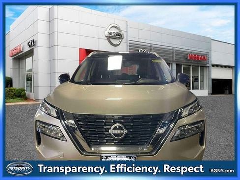 Used 2023 Nissan Rogue SL AWD/4WD image 4