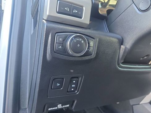 Used 2021 Ford F250 Lariat image 22