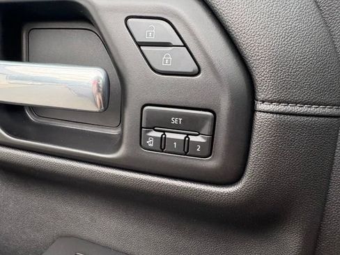 Used 2021 Chevrolet Silverado 1500 LTZ AWD/4WD image 26