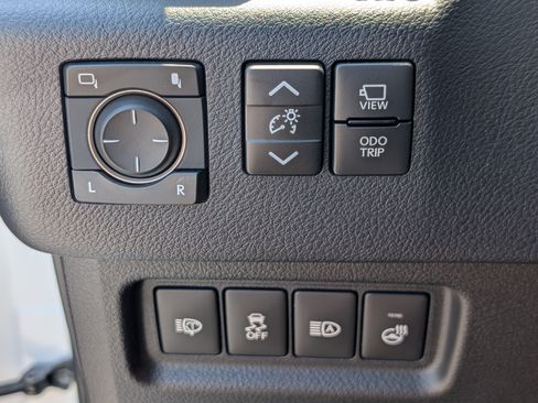 Certified 2023 Lexus GX 460 Luxury w/ Sport Design Package AWD/4WD image 24