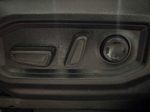 Used 2023 Toyota Tundra Platinum image 5