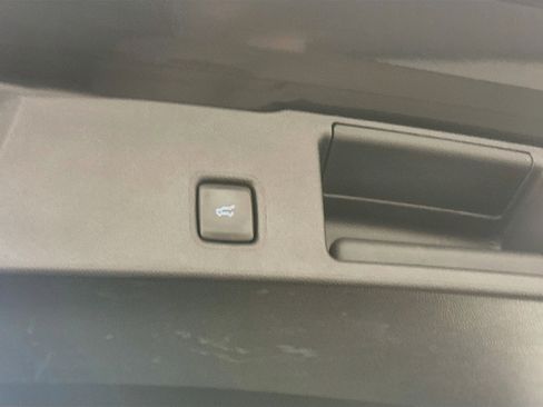Used 2025 Ford Escape ST-Line Select AWD/4WD image 30