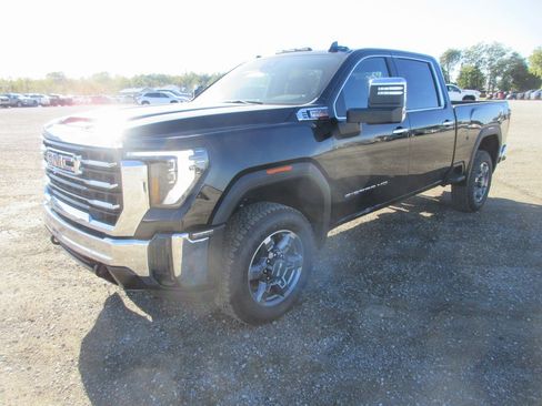 New 2026 GMC Sierra 2500 SLT image 11