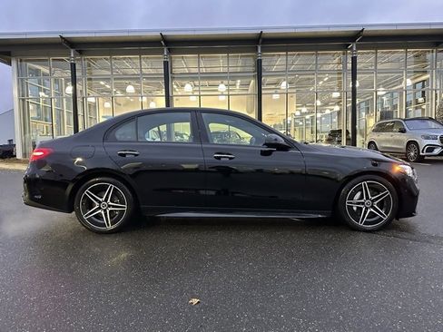 Used 2025 Mercedes-Benz C 300 4MATIC Sedan image 8
