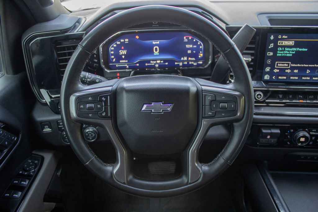 Used 2024 Chevrolet Silverado 2500 ZR2 w/ Technology Package AWD/4WD image 14