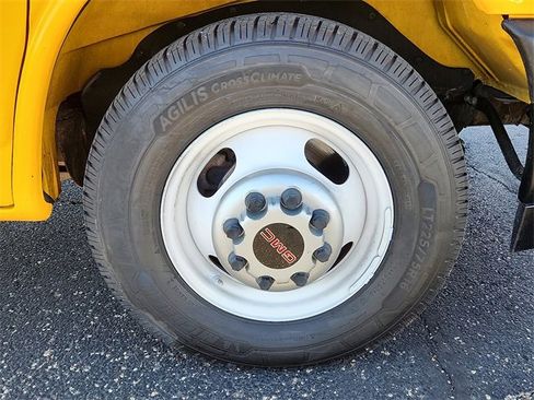 Used 2021 GMC Savana 3500 Extended w/ Power Convenience Package image 7