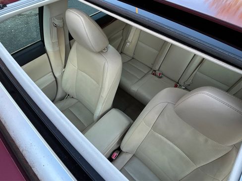 Used 2013 Lexus ES 300h ES 300h Sedan 4D image 32