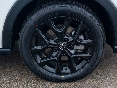 Used 2023 Honda HR-V Sport image 11