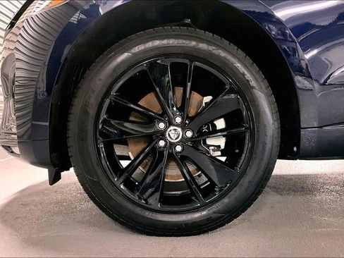 Certified 2025 Jaguar F-PACE R-Dynamic S image 8