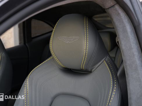 Used 2021 Aston Martin DBX image 22