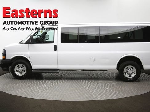 Used 2023 Chevrolet Express 3500 LS RWD image 57