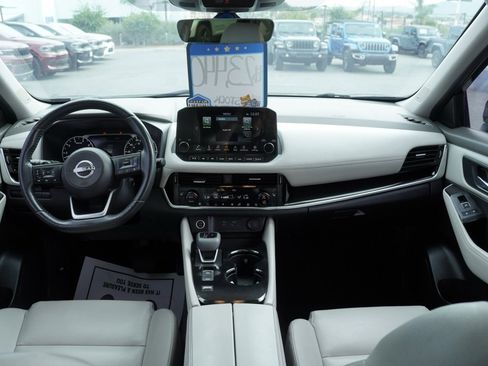 Used 2023 Nissan Rogue SL w/ SL Premium Package image 26