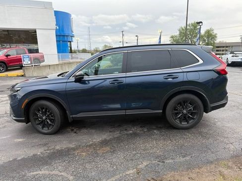 Used 2024 Honda CR-V Sport image 3