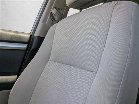 Used 2019 Toyota Highlander LE FWD image 15