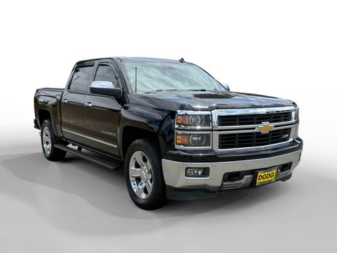 Used 2014 Chevrolet Silverado 1500 LTZ Z71 w/ LTZ Plus Package AWD/4WD image 7
