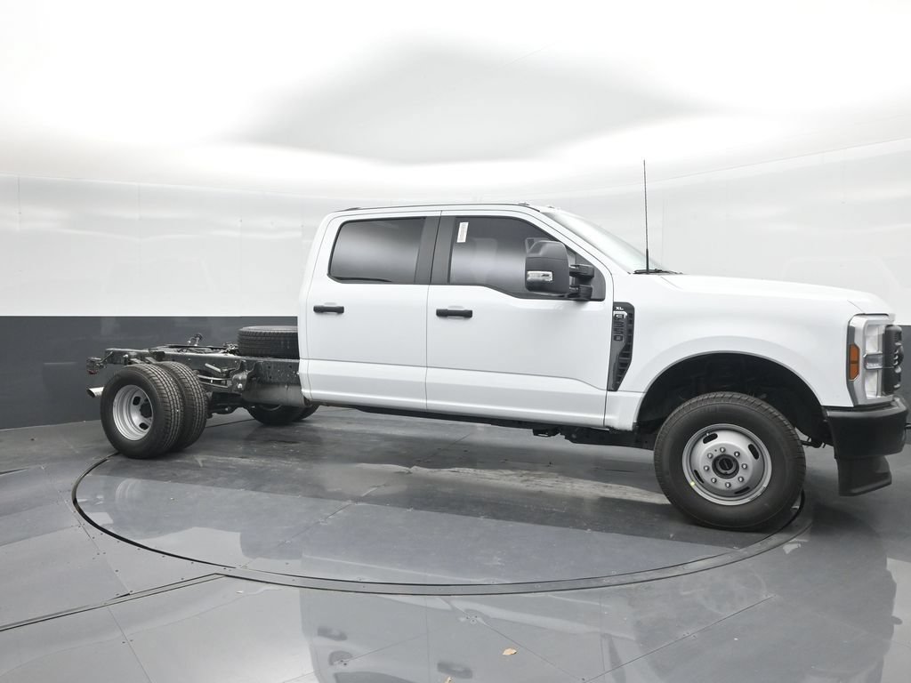 New 2025 Ford F350 XL AWD/4WD image 11