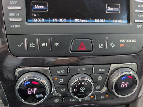 Used 2017 Buick Enclave Leather FWD image 27