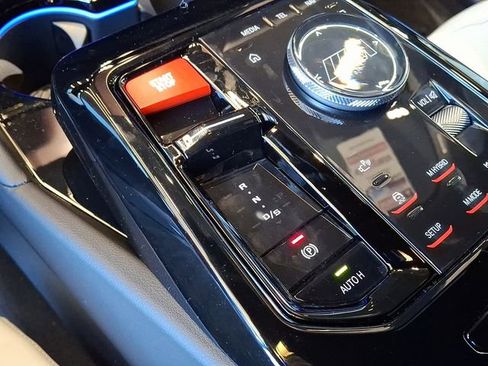 New 2026 BMW M5 Touring image 12