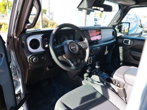 New 2026 Jeep Gladiator Sport image 10