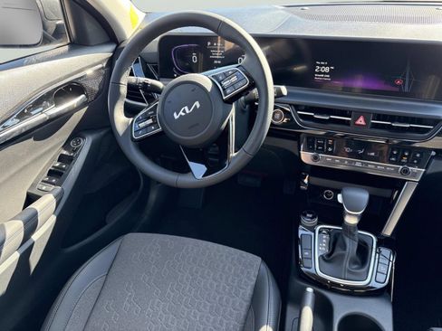 New 2026 Kia Seltos S image 13