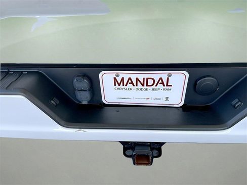 Used 2023 GMC Sierra 1500 Elevation image 24