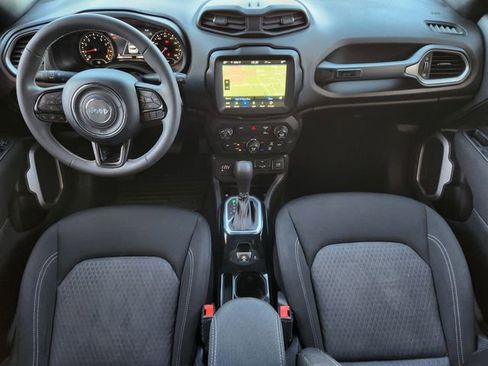 Certified 2021 Jeep Renegade Latitude AWD/4WD image 23