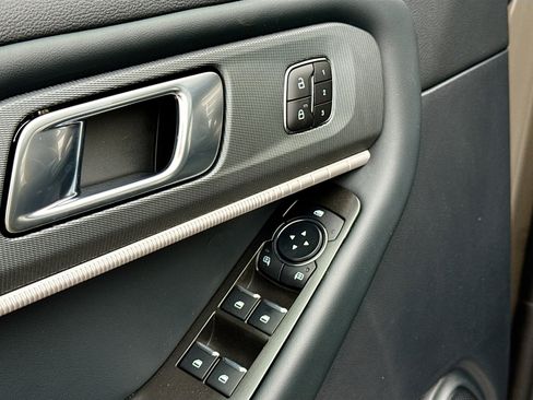 New 2026 Ford Explorer ST-Line w/ ST-Line Street Pack image 8