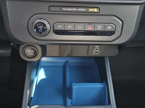 New 2025 Ford Maverick XLT image 14