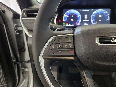 New 2025 Jeep Grand Cherokee L Limited w/ Trailer Tow Package image 14