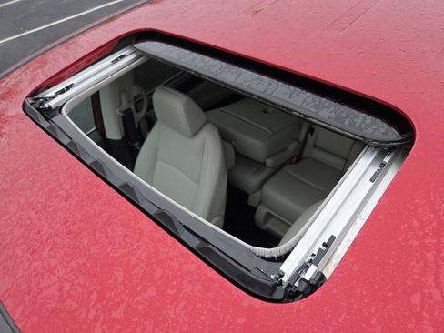 Certified 2025 Honda Odyssey EX-L image 4