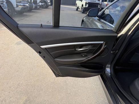 Used 2017 BMW 330i Sedan RWD image 14