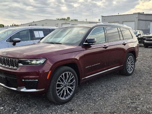 Used 2023 Jeep Grand Cherokee L Summit AWD/4WD image 1