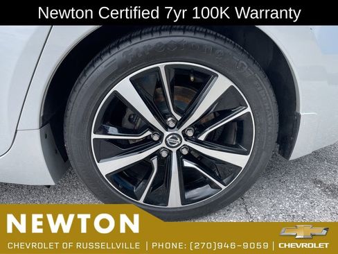 Used 2022 Nissan Maxima SV w/ Floor Mat Group FWD image 46