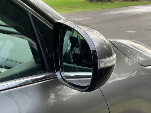 Used 2016 Kia Sorento L image 11